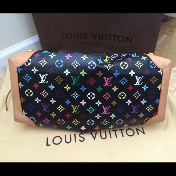 100% AUTH LOUIS VUITTON URSULA BAG LIKE NEW Recepi - Picture 4 of 4