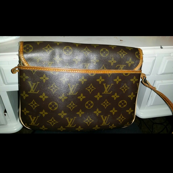 Louis vuitton - Picture 2 of 4