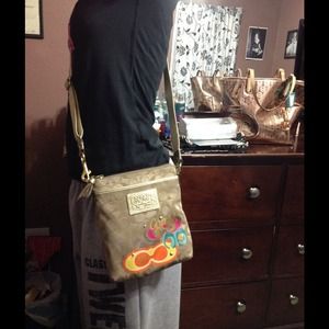 Coach Cross body poppy bag.