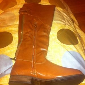 Brown boots