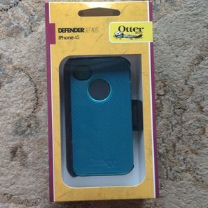 2 Otterbox Defender iPhone 4/4s