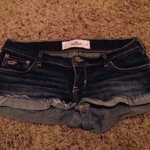 💢ON HOLD💢Dark denim hollister shorts