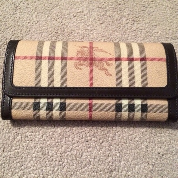 Burberry wallet