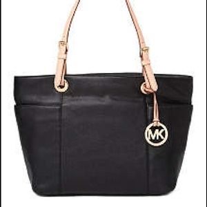 Black Michael kors purse