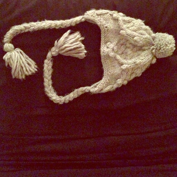 Comfy cozy winter hat! - Picture 1 of 2