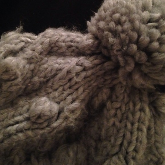 Comfy cozy winter hat! - Picture 2 of 2