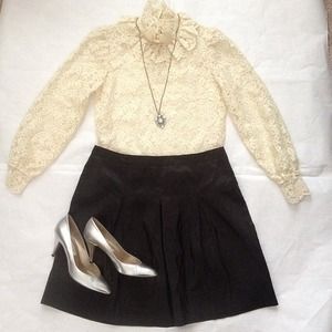 🚫SOLD🚫Vintage Lace Blouse