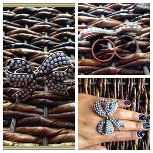Double finger Big Bow Ring