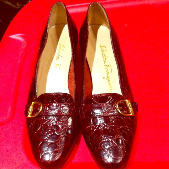 📛SOLD📛Salvatore Ferragamo flats