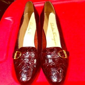 📛SOLD📛Salvatore Ferragamo flats