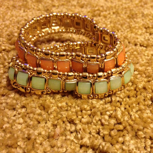 Stretchy bracelets