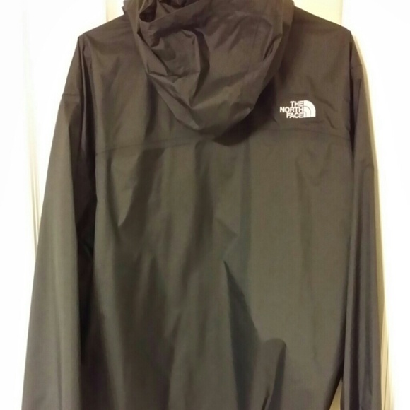 North Face Resolve Jacket - Picture 2 of 2