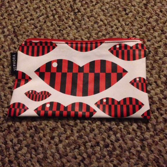 Sephora small cosmetic bag