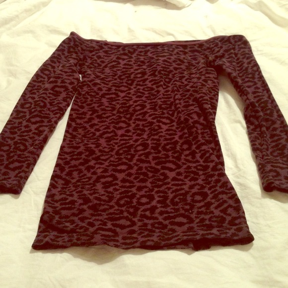 Off the shoulder long sleeve top.