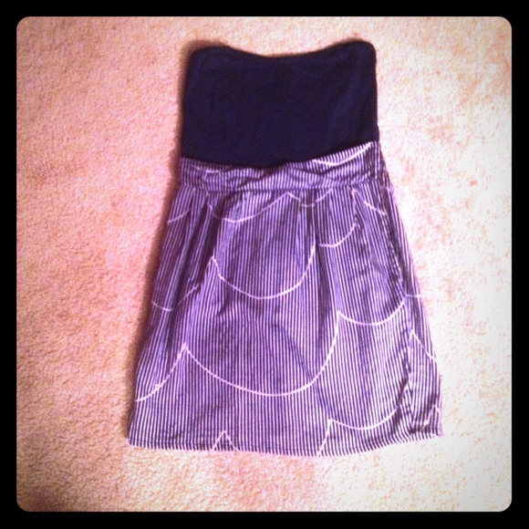 Strapless dress