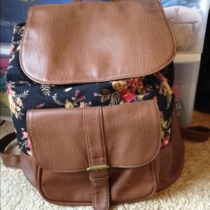 🚫SOLD thre Vinted🚫