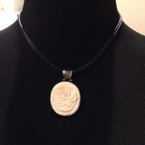 Ivory flower necklace