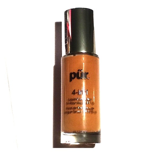 Pur 4 in 1 foundation SHADE :Deeper