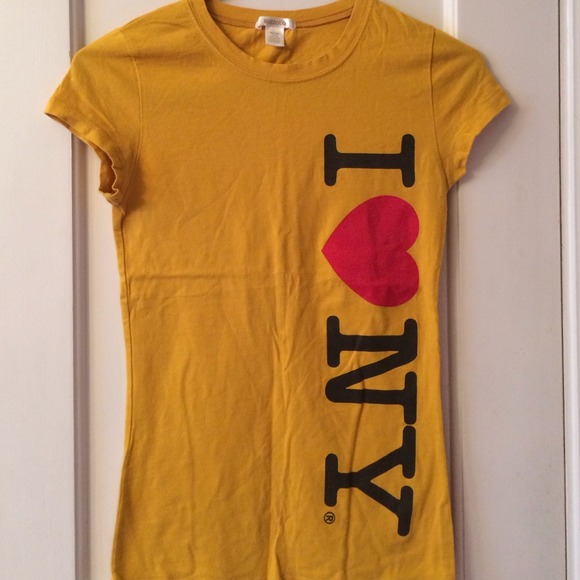 PRICE REDUCED 🎉 Gently used I love NYC shirt