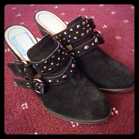 🌟REDUCED Genuine leather Nicole heeled clogs