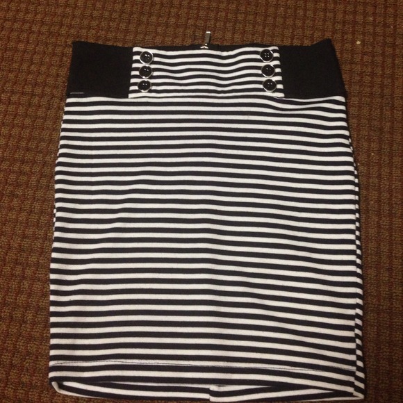 Striped skirt