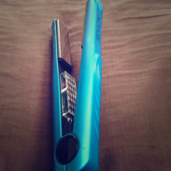 1-1/2" Smooth Stay Straightener