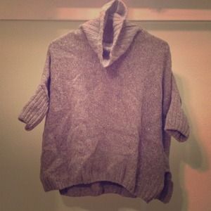 This sweater doesn't fit me anymore.