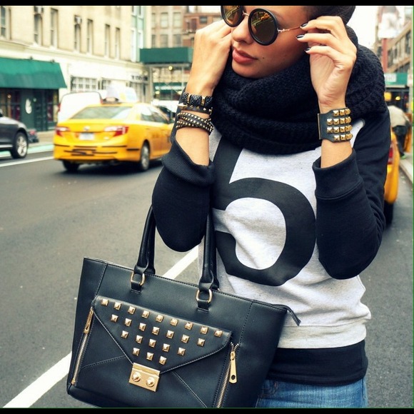 PRICE DROP NWT Galian New York Black Tote Bag - Picture 1 of 4
