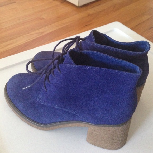 💔SOLD💔Office London Blue Suede...Boots💙 - Picture 2 of 3