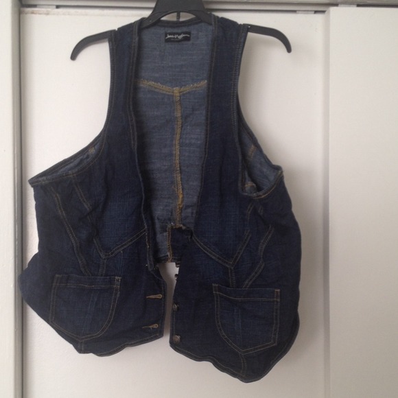 A blue jeans Jamie Nicole vest size 2x/3x