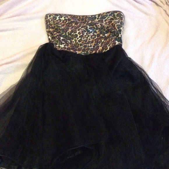 Black and cheetah print dress