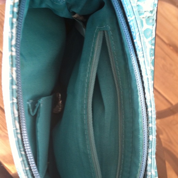 TURCOISE CROCK LIKE BAG NEW WITOUT TAGS - Picture 2 of 4