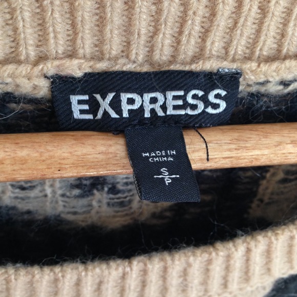 ❌❌❌Express || Leopard Sweater - Picture 4 of 4