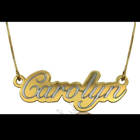 Carolyn Elegant Script 3D Name Necklace?