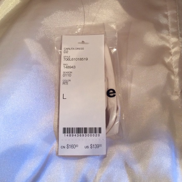 HP🎉NWT Bebe Carlita dress ivory & black lace - Picture 2 of 3