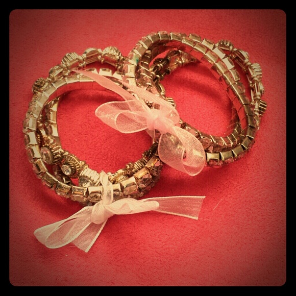 SOLD NWOT Bracelet Set