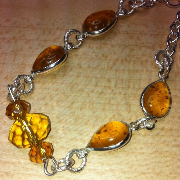 542 Baltic Amber and Austrian crystal bracelet - Picture 3 of 3