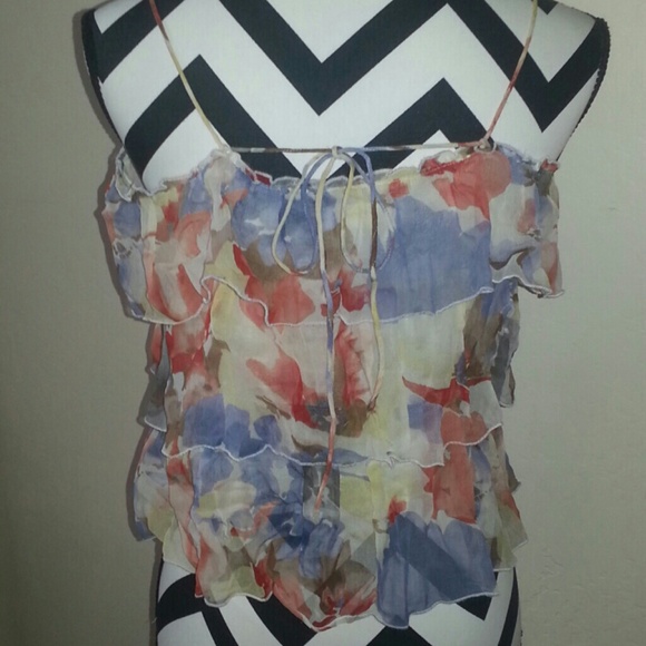 SALE! Hollister Easy Breezy Ruffle Floral Top - Picture 2 of 2