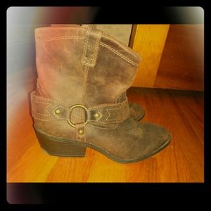 Brown boots