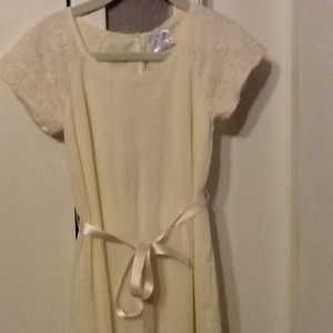 ❌SOLD❌Little girls cream color dress