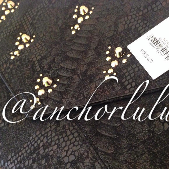 🎉editor pick🎉JuicyCouture CowHide Leather Clutch - Picture 2 of 4