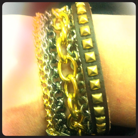 Multi chain bracelet