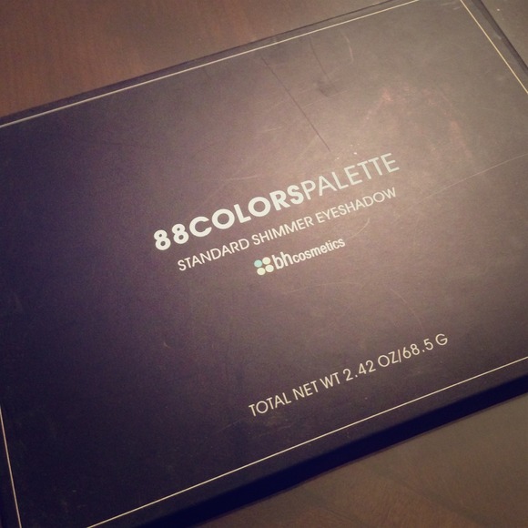 BH Cosmetics Standard Shimmer Eyeshadow 88 Colors