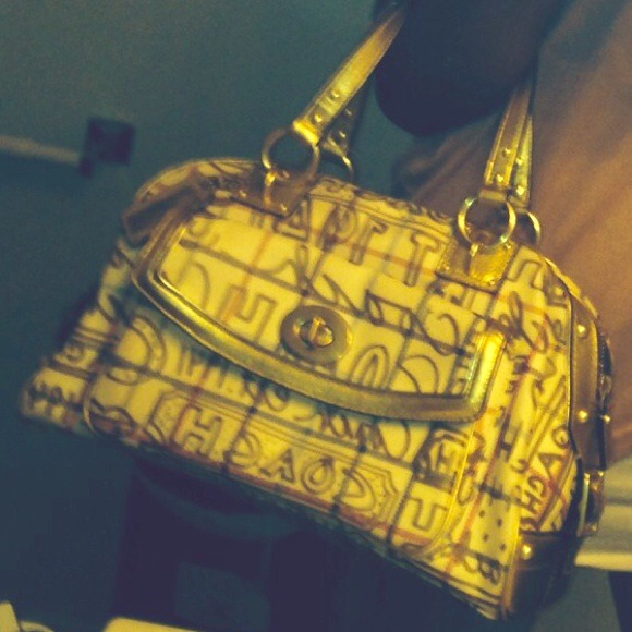 Coach Purse PRICE IS FIRM