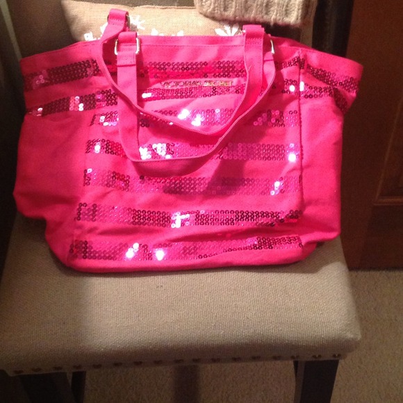 Sold!!Victoria secret bag!