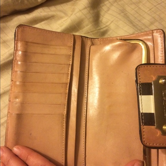 L.A.M.B. Wallet - Picture 3 of 4