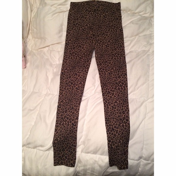 Cheetah Print Leggings size small