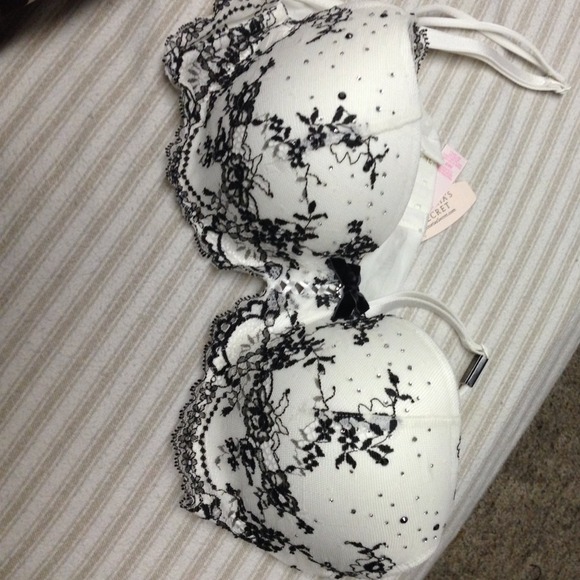 Victoria Secret Bra 36B