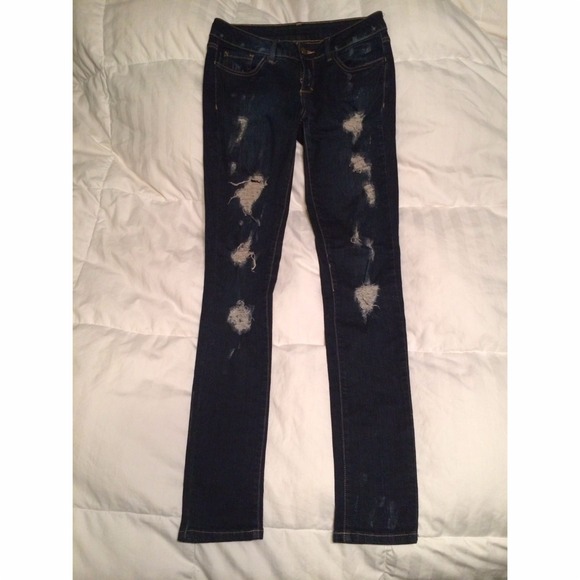 Forever 21 Distressed Dark blue Skinny Jeans