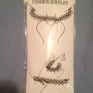 💥💰sold💰💥Tattoo choker, ring and bracelt